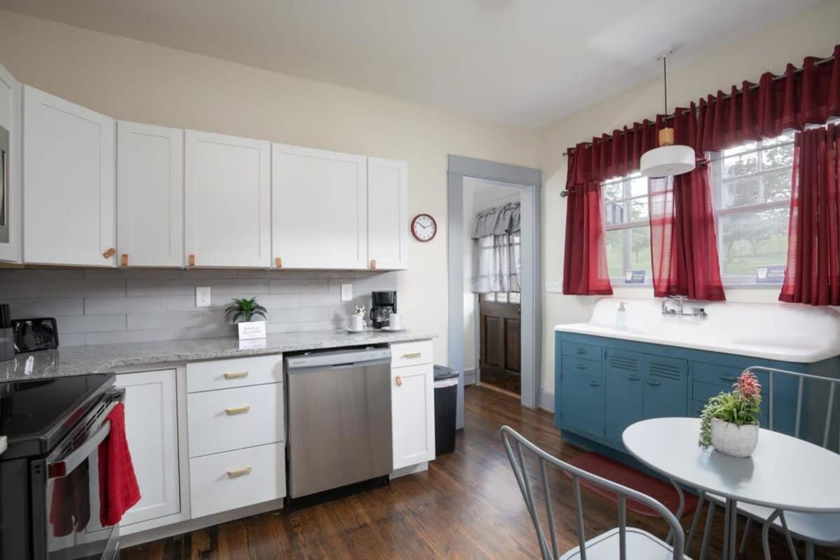 East Lake Stunner-Located At The Foot Of The Ruffner Mountains Birmingham Bagian luar foto